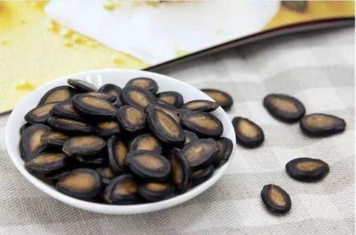吃瓜就吃瓜别吐瓜子皮,畅享美味，拒绝瓜子皮污染
