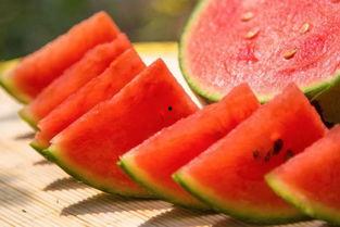 小闫在吃瓜,揭秘娱乐圈那些不为人知的幕后故事