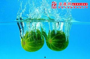 梦见吃鲜红的瓜,揭秘鲜红瓜果的神秘寓意