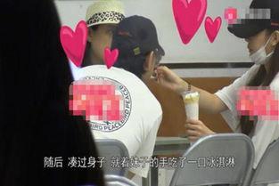 曝光恋情吃瓜,甜蜜瞬间引网友热议，吃瓜群众纷纷围观