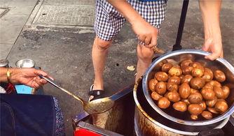 街头吃瓜老太太,见证人间百态的市井传奇