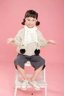 吃瓜拍照姿势小孩,小孩吃瓜拍照的可爱瞬间