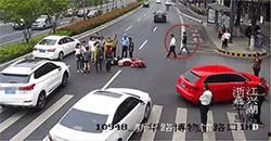 男子吃瓜撞车视频,视频曝光惊心动魄瞬间